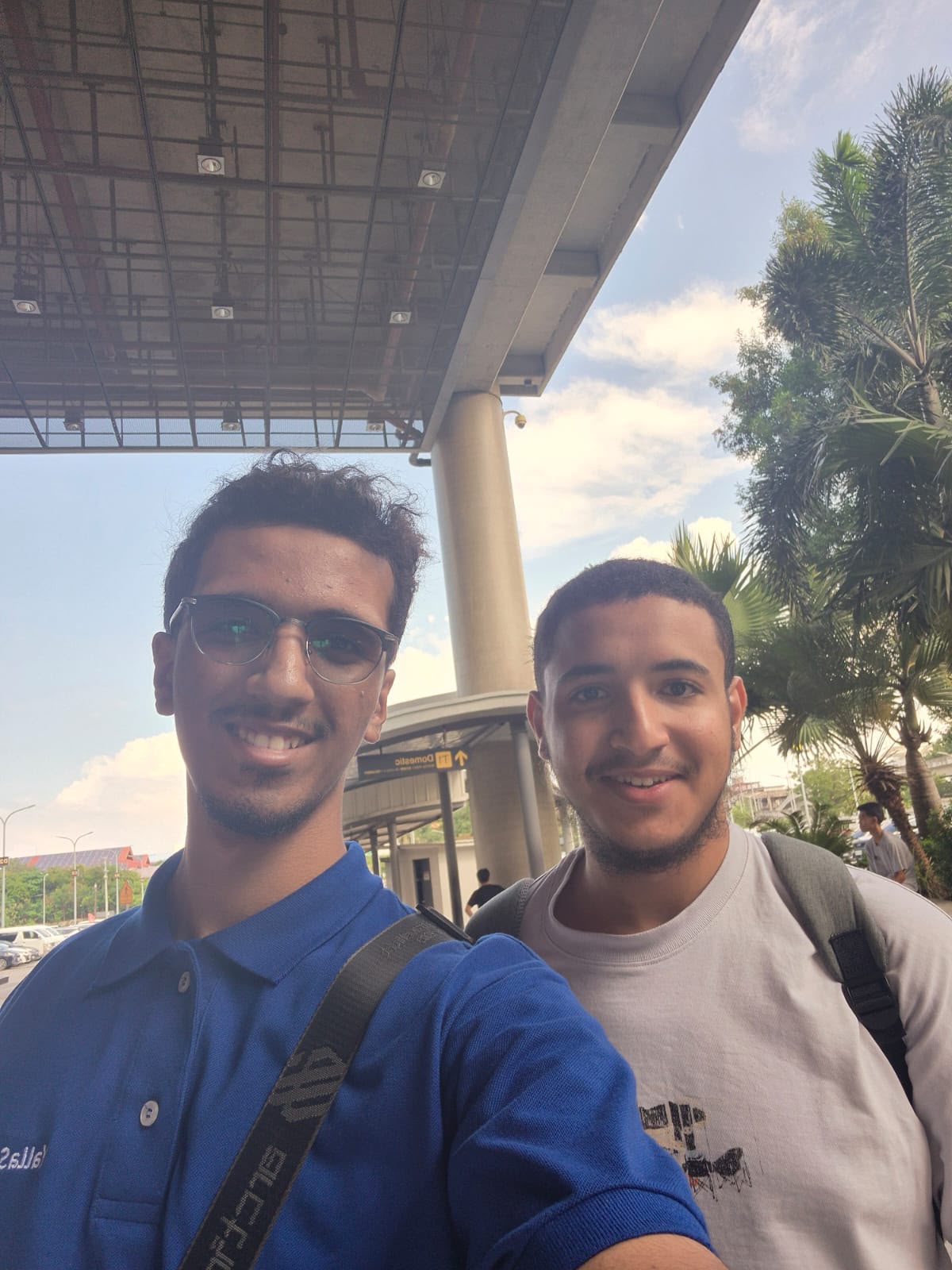 التوصيل المباشر إلى مقر الإقامة والدراسة